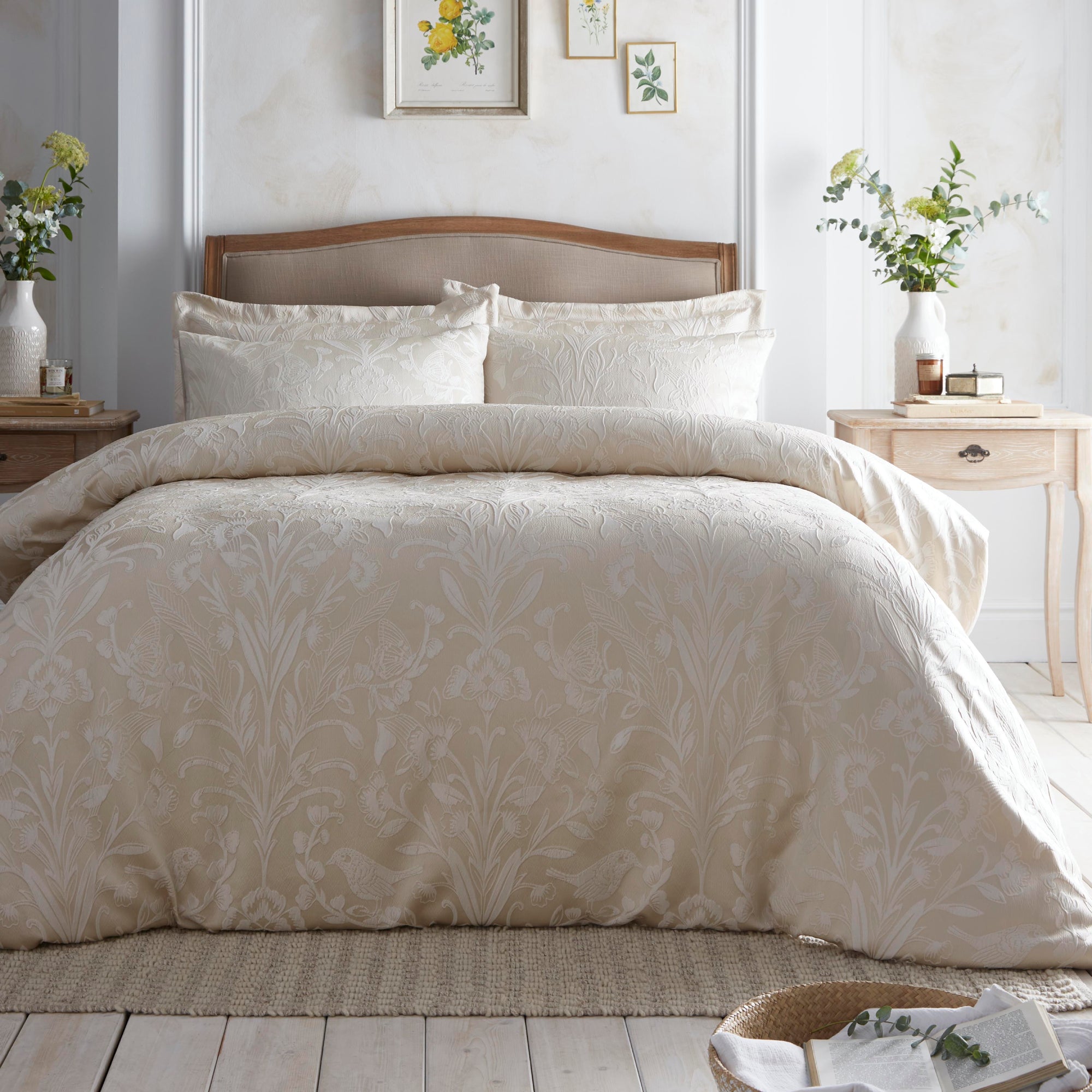 Duvet Cover Set Elysia by Appletree Heritage in Champagne