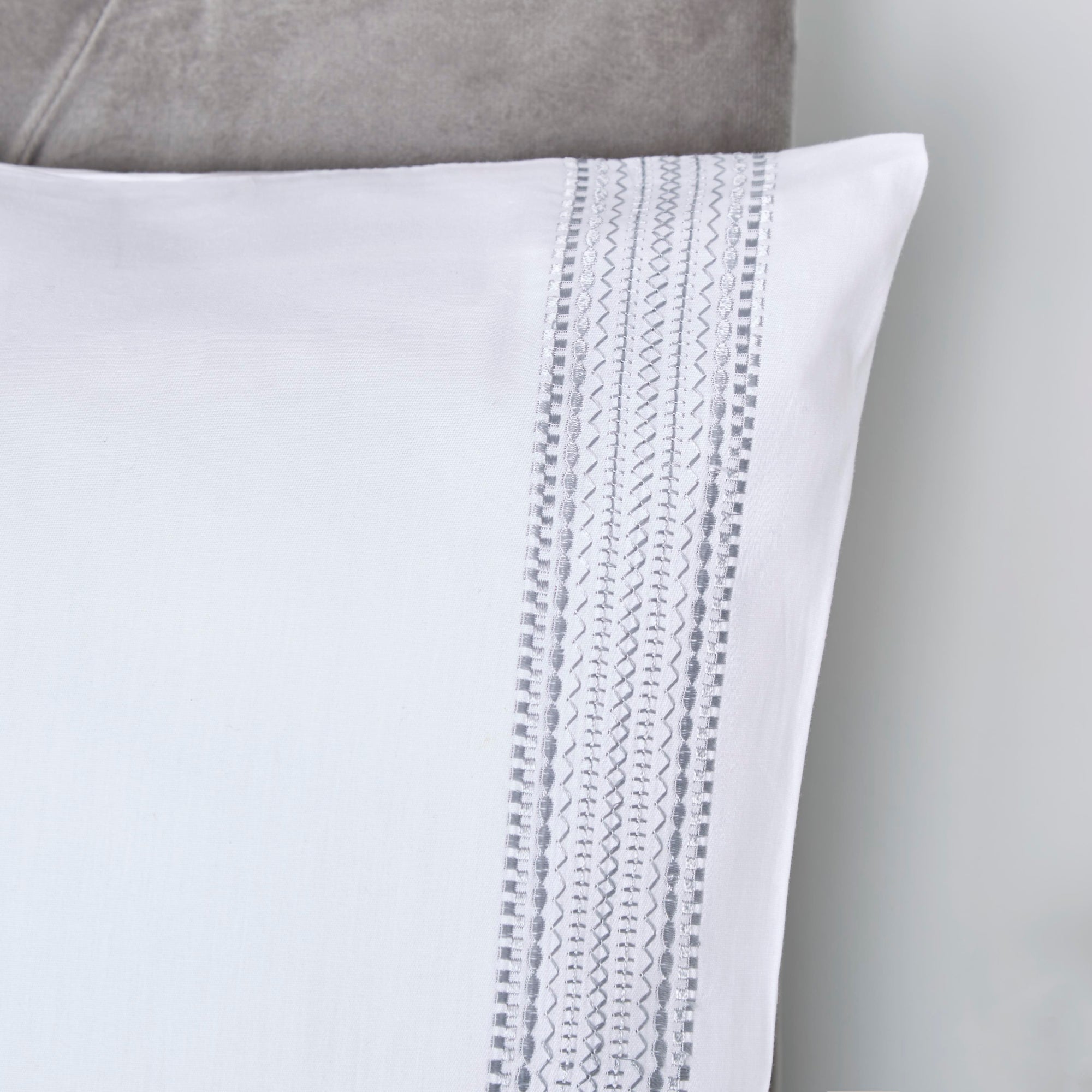 Duvet Cover Set Embroidered Band by Appletree Boutique in White