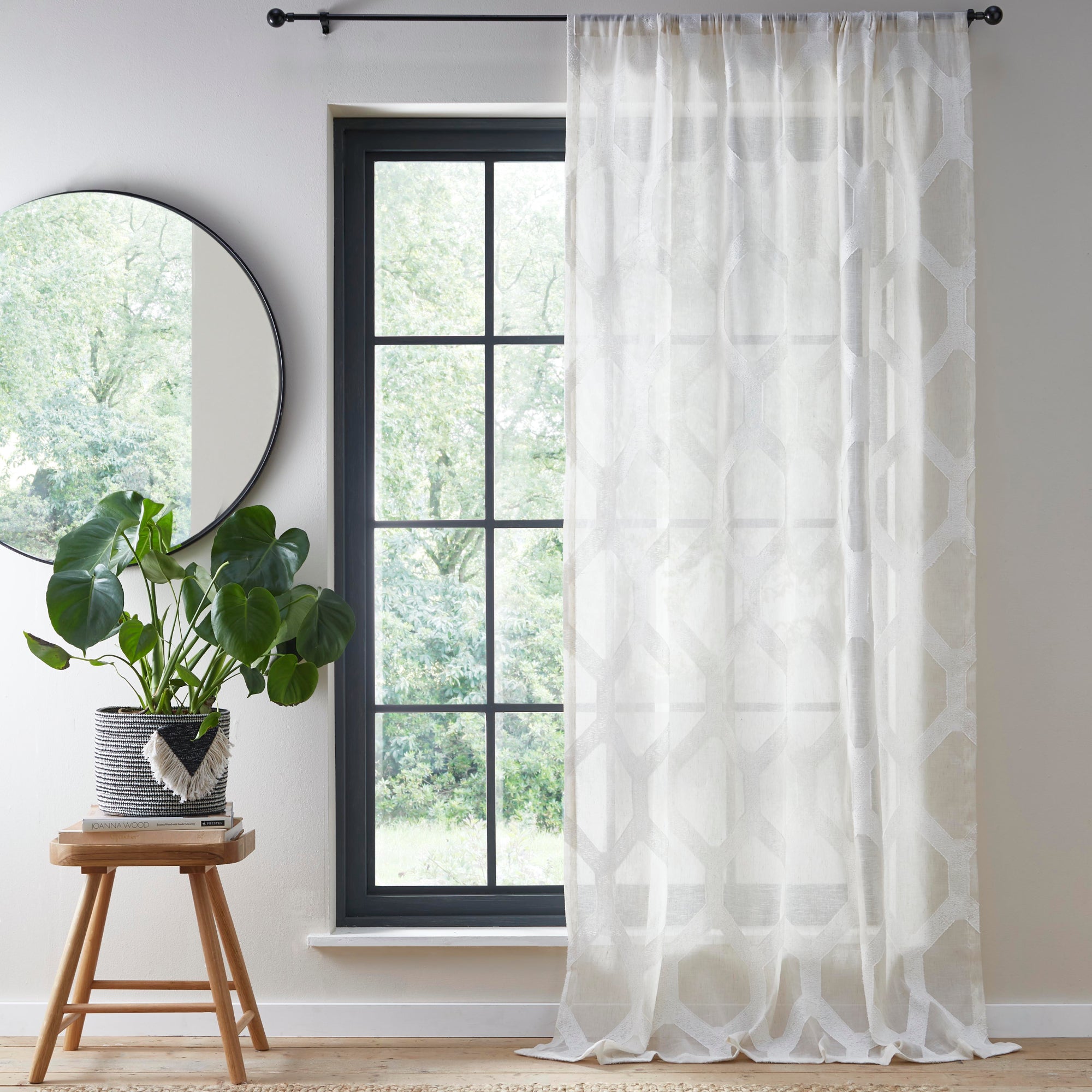 Voile Panel Linara by Fusion in Natural
