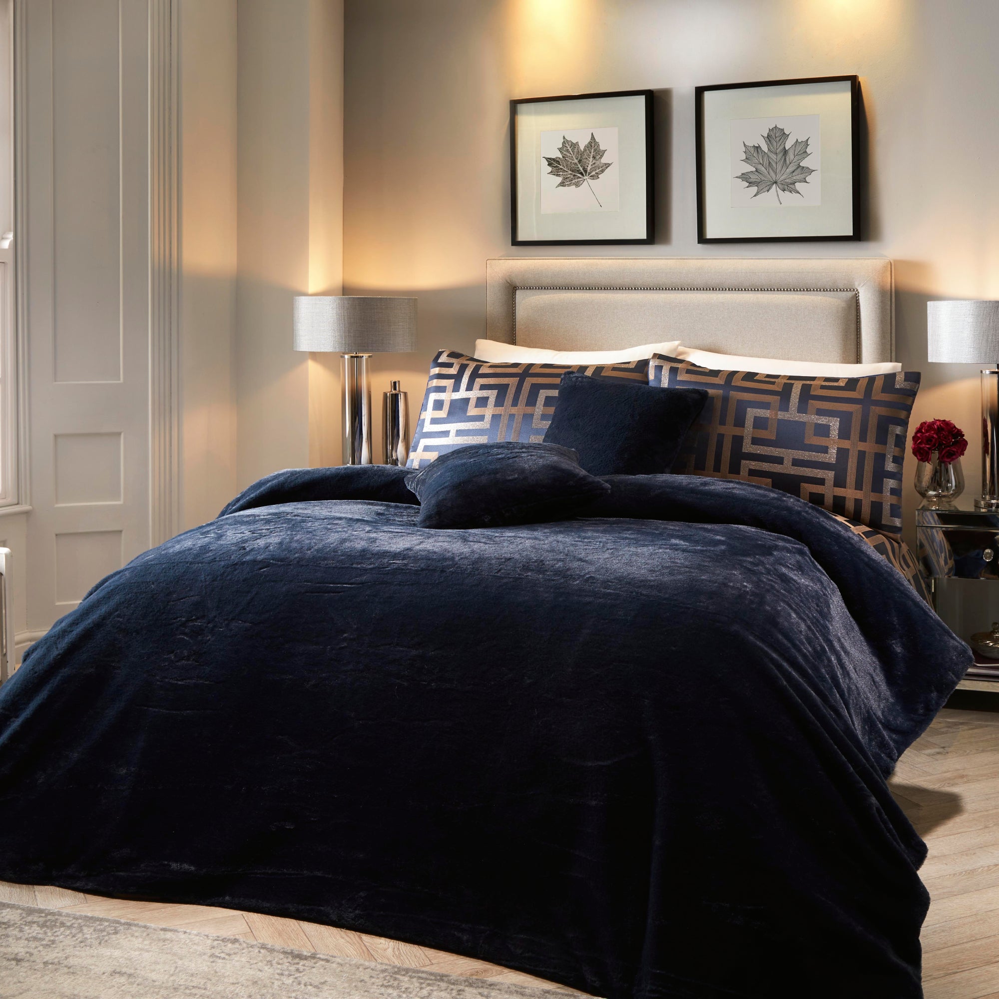 Bedspread Lucie by Soiree in Navy