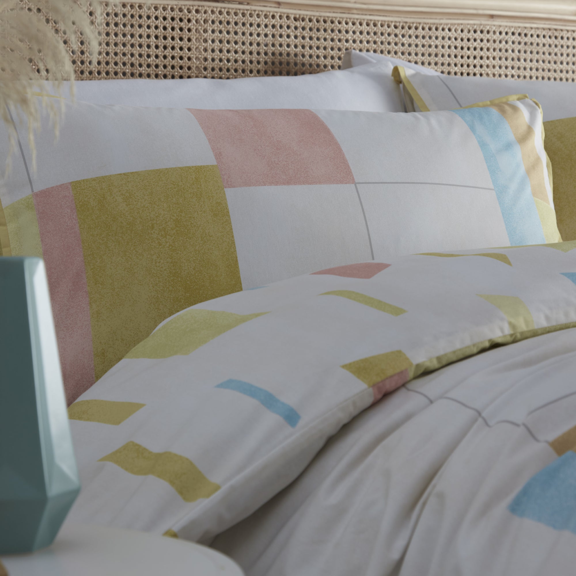 Duvet Cover Set Mariko by Appletree Style in Yellow