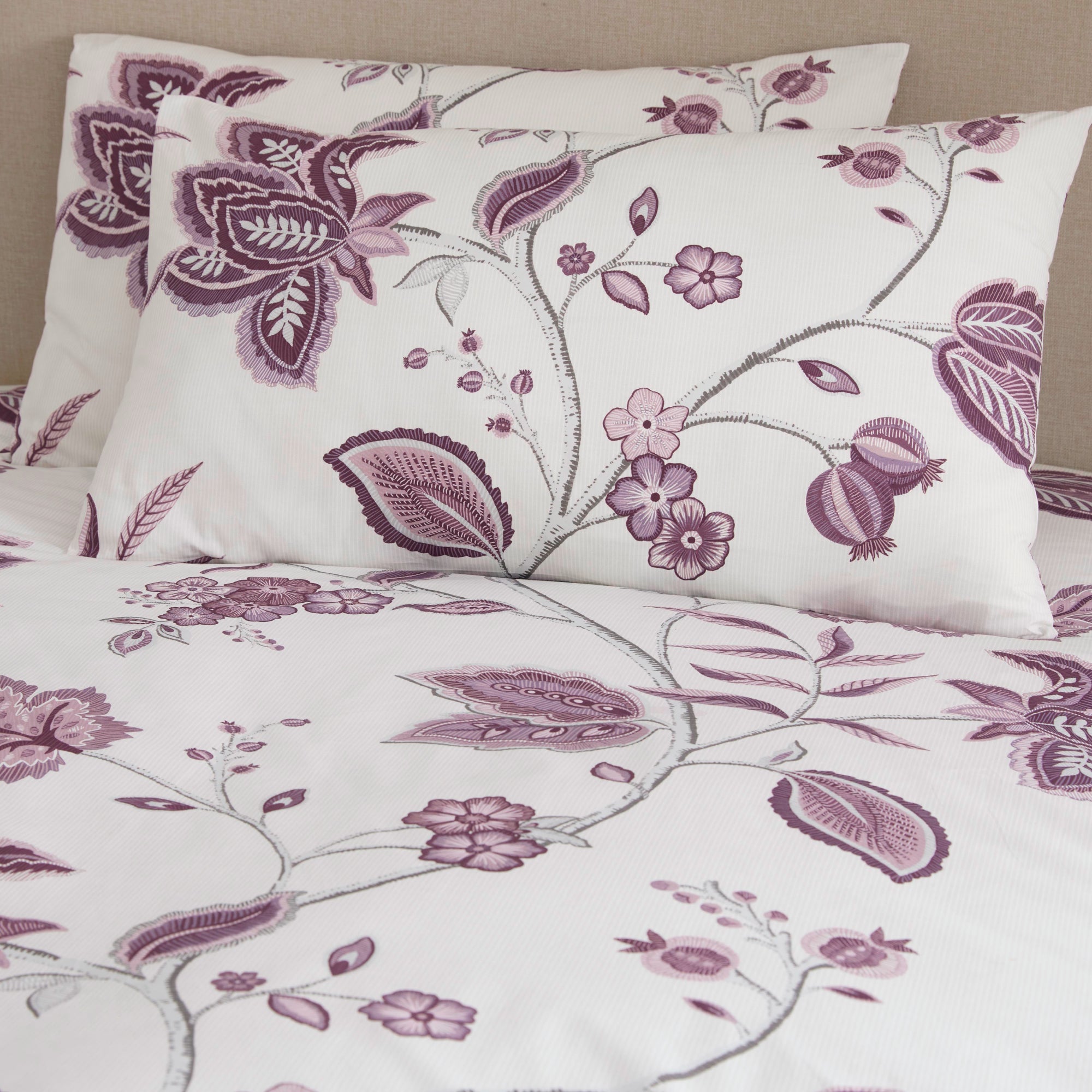 Duvet Cover Set Samira by Dreams And Drapes Design in Plum