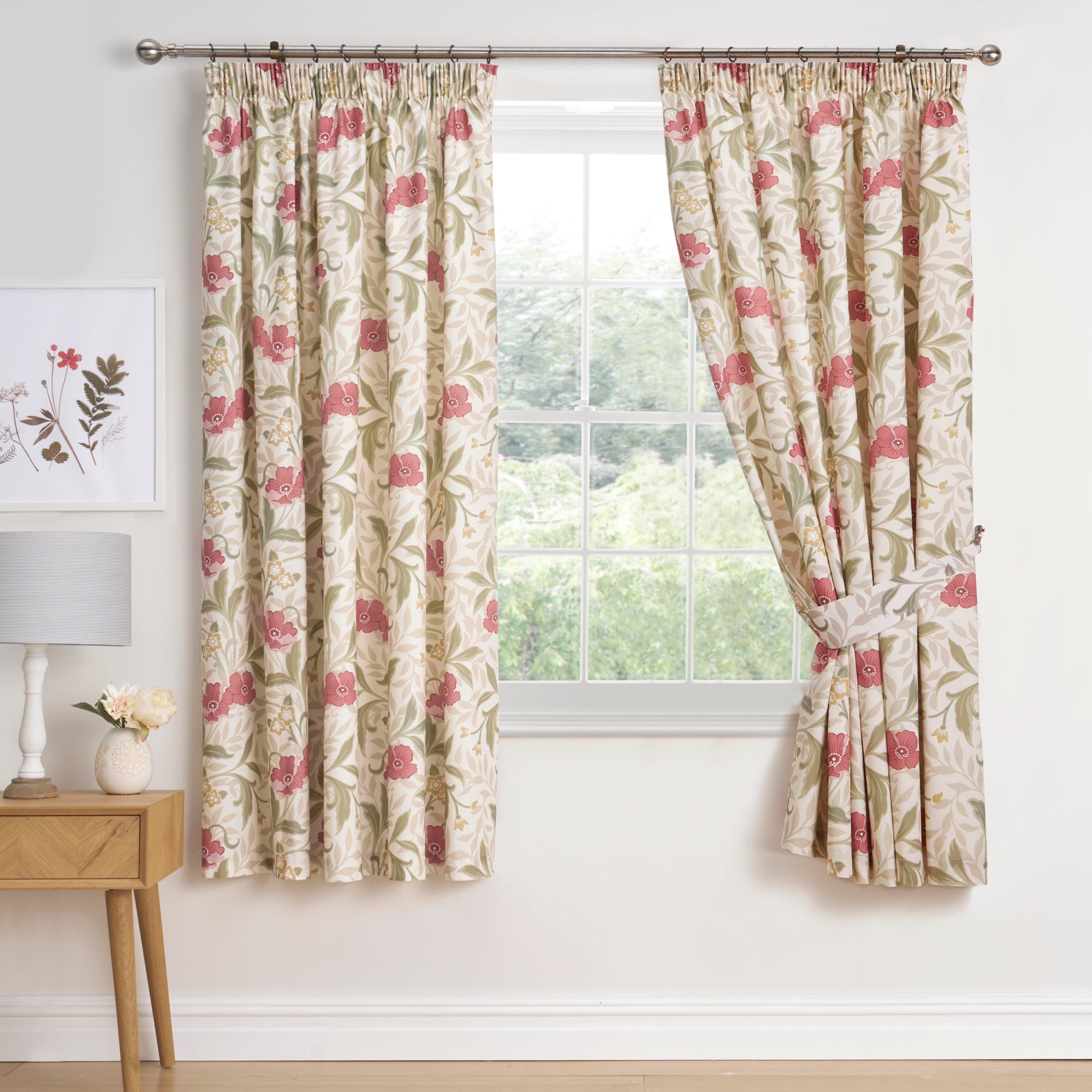 Pair of Pencil Pleat Curtains With Tie-Backs Sandringham by Dreams & Drapes Design in Red