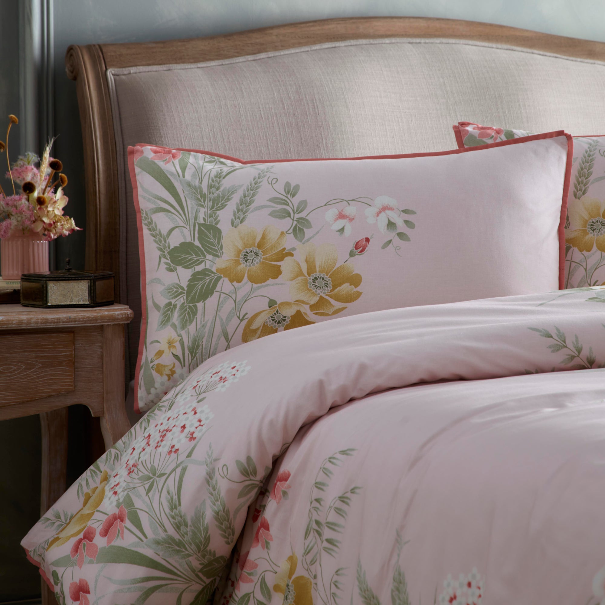 Duvet Cover Set Trudy by Appletree Heritage in Blush Pink