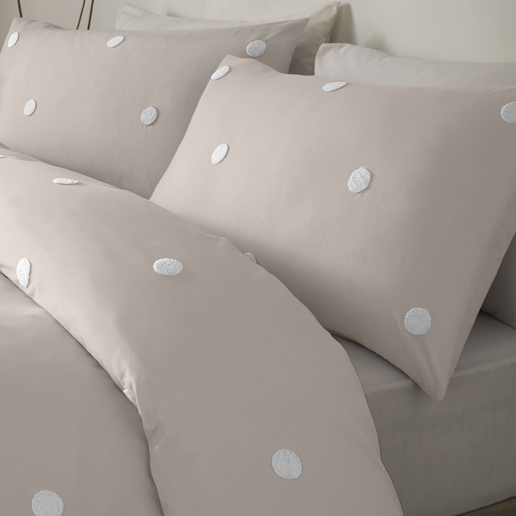 Dot Garden - 100% Cotton Duvet Cover Set in Linen - by Appletree Boutique