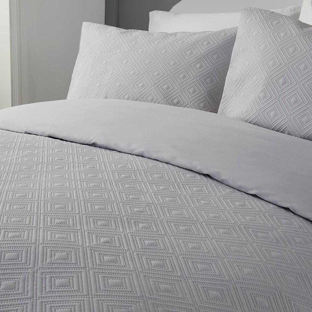 Kinsley - Pinsonic Duvet Cover Set in Silver - by Serene