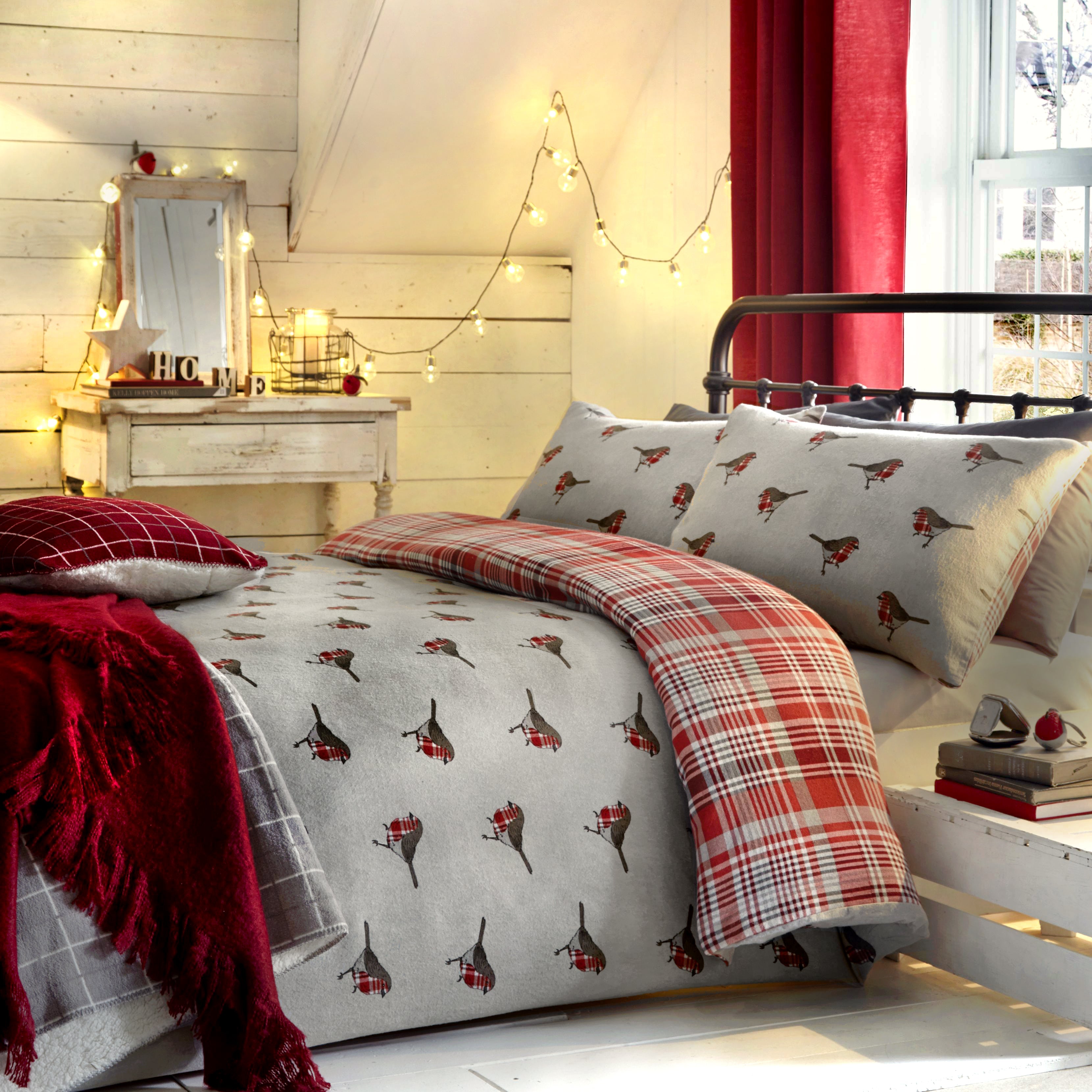 Christmas Robin - 100% Brushed Cotton Duvet Cover Set - by D&D Lodge