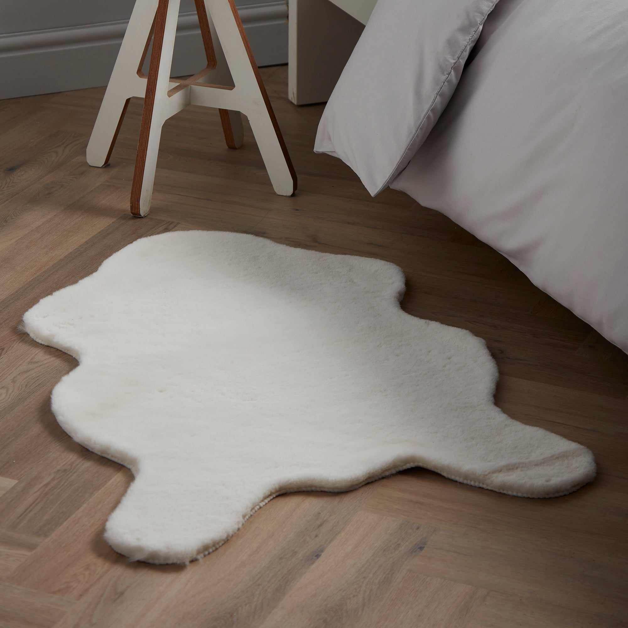 Shaped Rug - Faux Fur Shaped Rug in Ivory - by Fusion