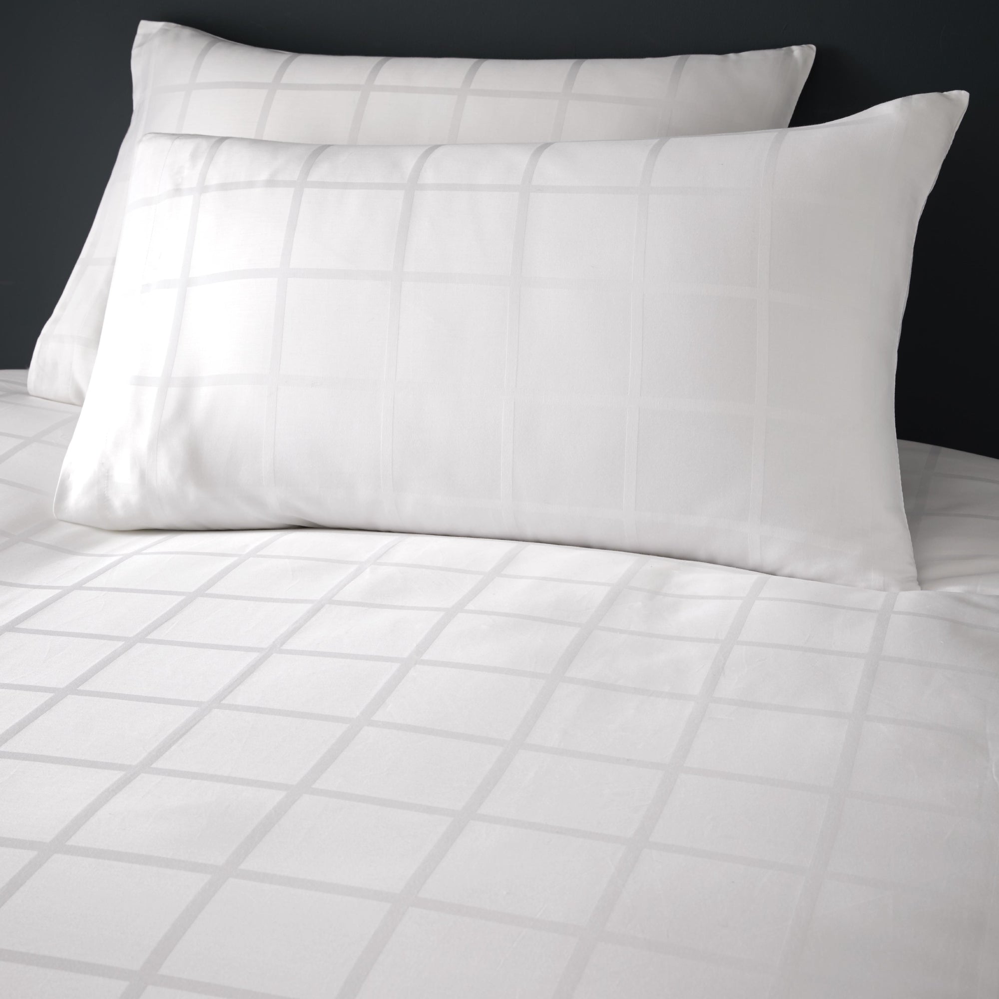 Duvet Cover Set Sorelle by Appletree Boutique in White